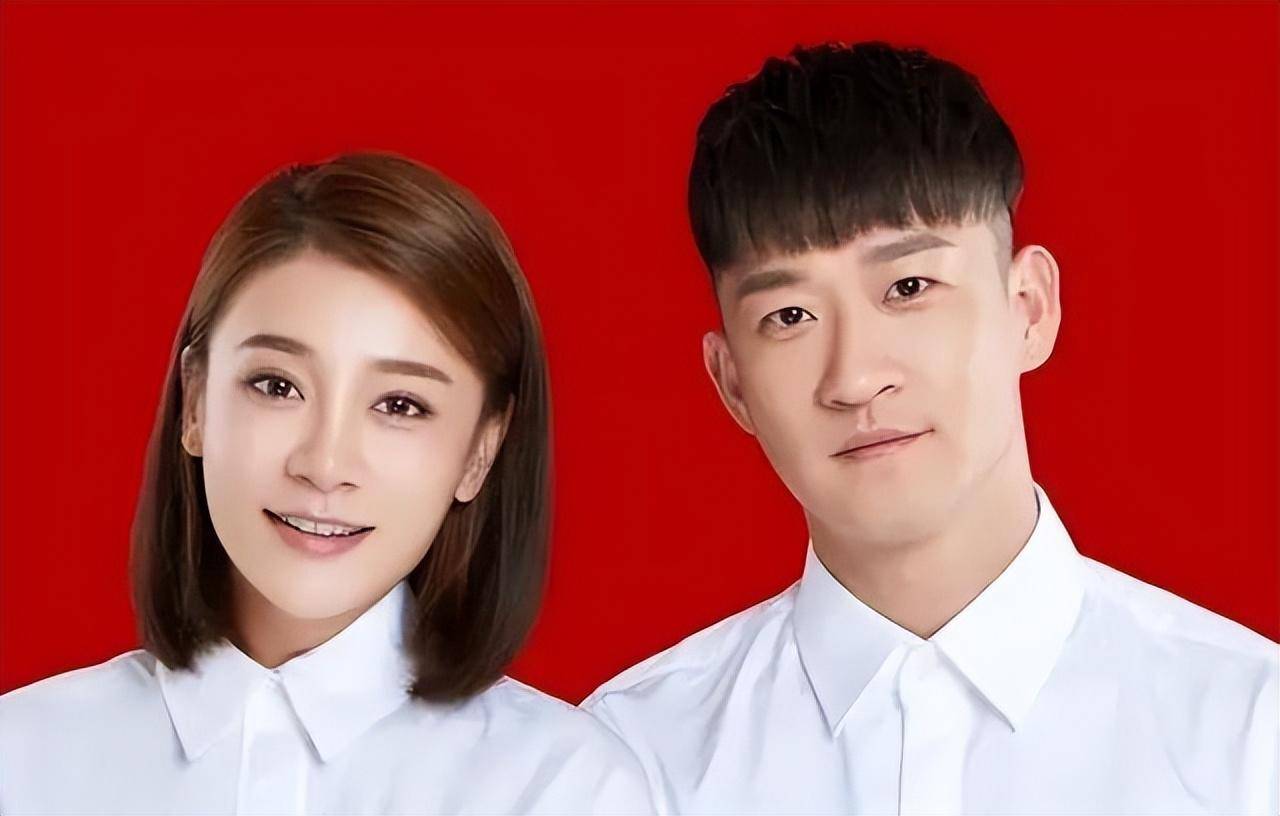 和曹云金分手三年,唐菀打游戏玩时尚,独自带娃太潇洒_女儿_视频_事业