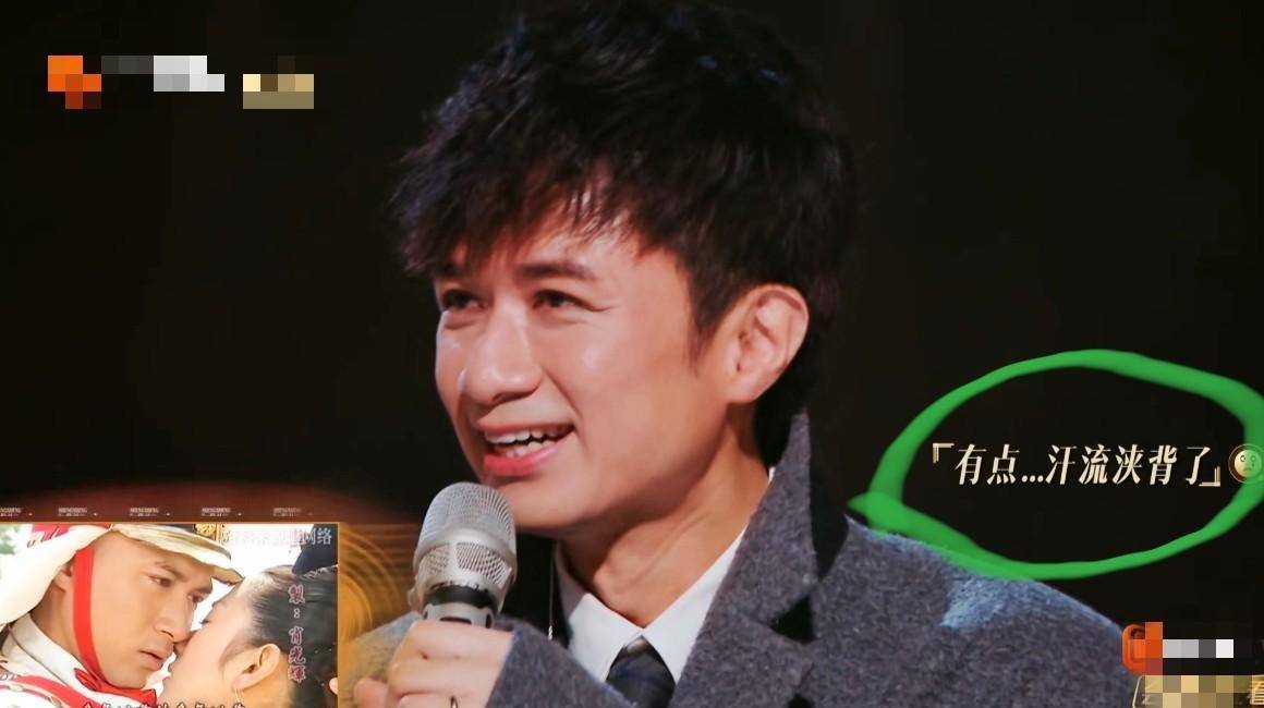 何炅_周深_屏幕