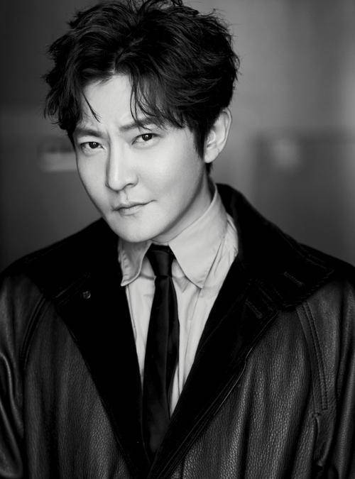 "大器晚成"郭京飞:与鲍莉闪婚,曾遭岳父母嫌弃,如今苦尽甘来_陆毅