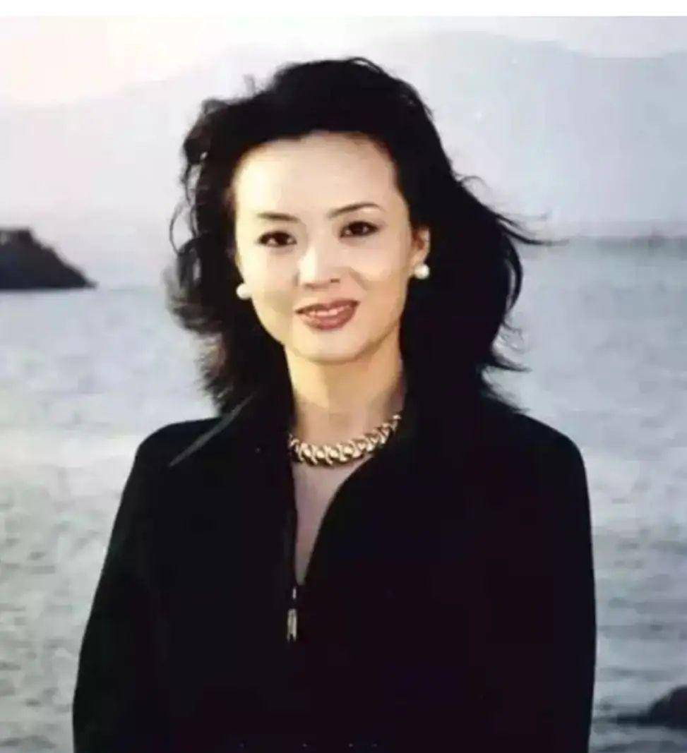 尤三姐的扮演者周月,落选王熙凤拒演李纨,一场大病之后看淡人生