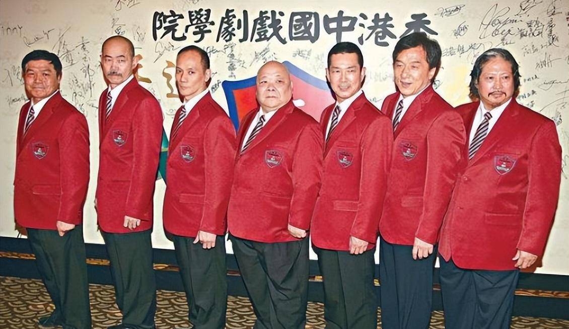 成龙被当众调侃"孙子",曾在林正英葬礼大怒_洪家班_香港_武术