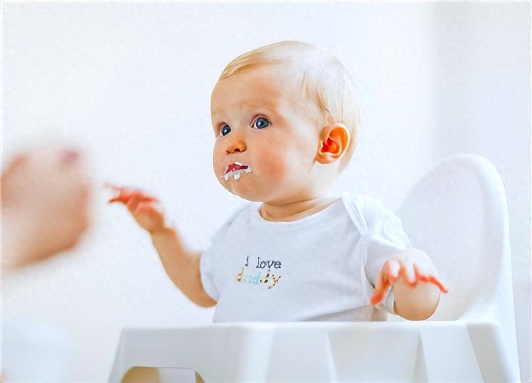 宝宝辅食喂养中常见的5个误区,原来我们一直在犯错