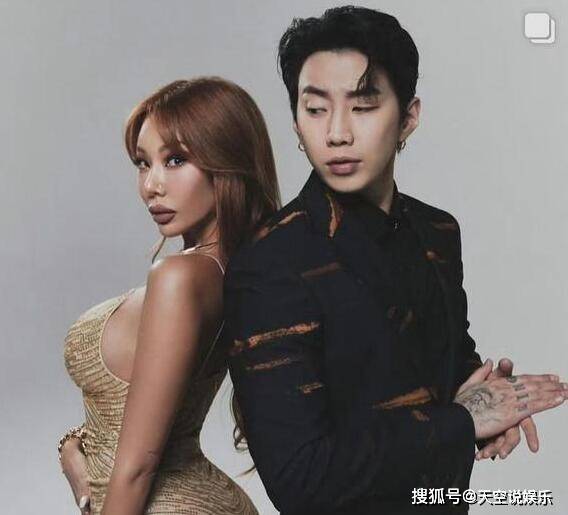 据悉,jessi与朴宰范的厂牌more vision的专属合约即将到期,而双方似乎