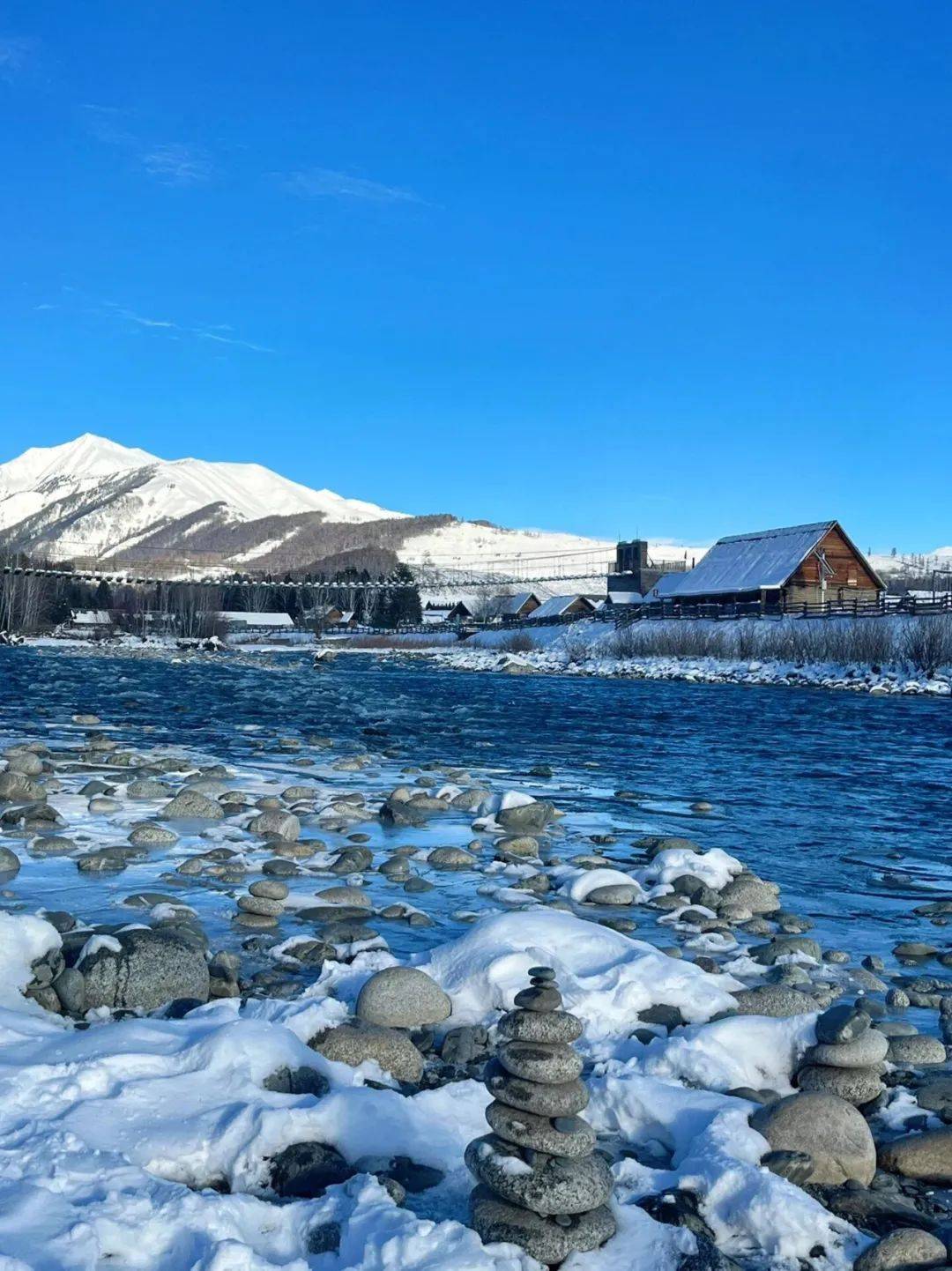 阿勒泰下雪图片