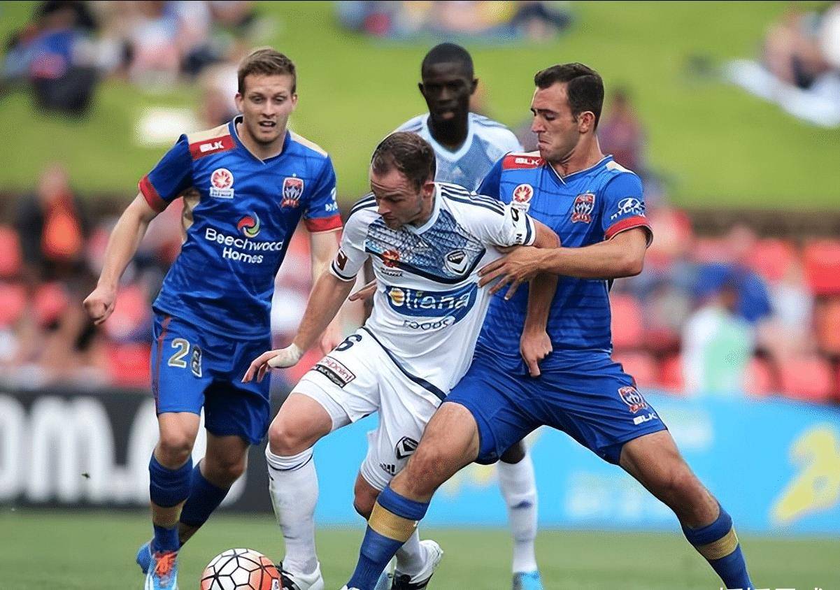 今日足球:布里斯班狮吼对阵西悉尼漫步者 沙尔克04对阵奥斯纳布吕克