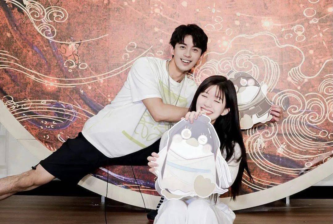 王嘉尔被抓?张若昀离婚?吴磊赵露思公开恋情?林俊杰骂粉丝?