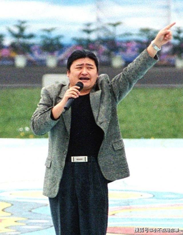 刘欢被病痛折磨13年,妻子不离不弃,女儿婚事成心病,如今过得如何?