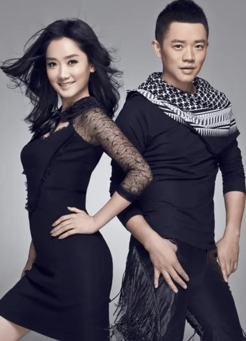 如今的"凤凰传奇",已经走上了人生的另一条大道_音乐_曾毅_风格