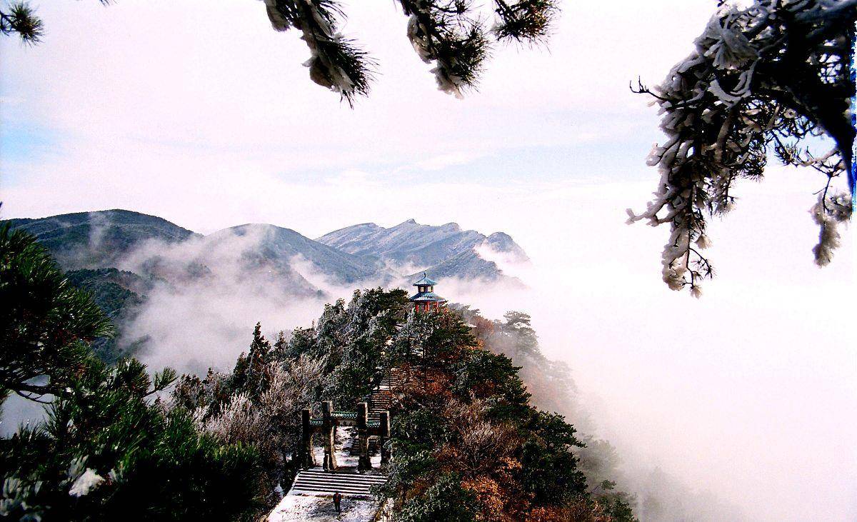 庐山望江亭:雄伟壮观的风景名胜_历史_文化_传承
