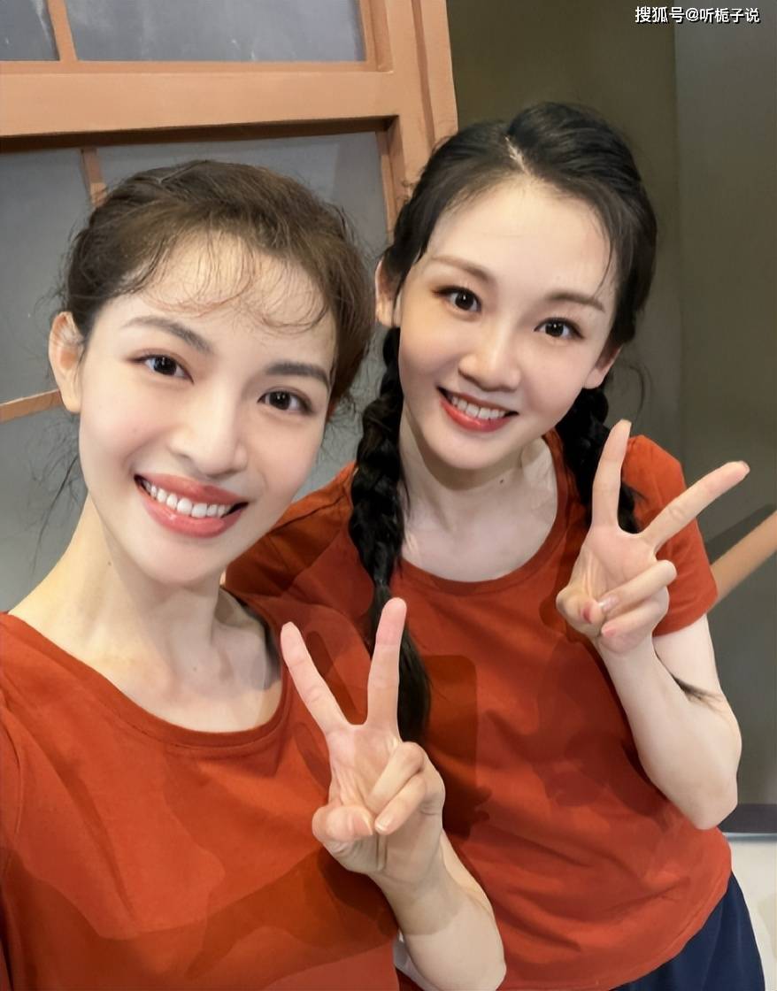 郑恺深夜激动发文,苗苗综艺重拾跳舞!