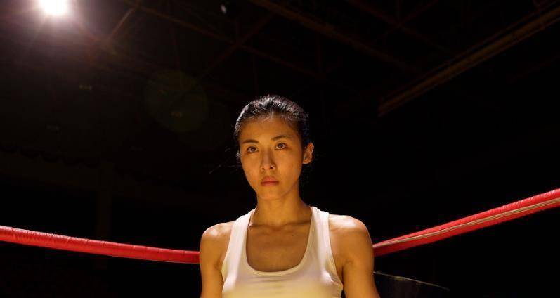 "变色龙"河智苑的九部电影,最后这部献身之作必须得看_作品_观众_情感