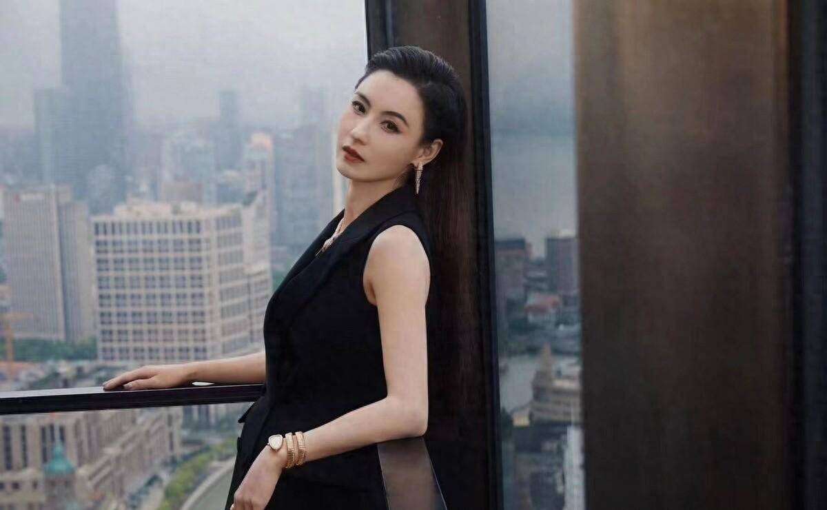 "王菲"美过"张柏芝"?到底谁更有女人味呢?_人生_经历_故事