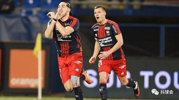 斯图加特崛起之谜:年轻主帅与战术调整的力量_实力_防守_勒沃库森