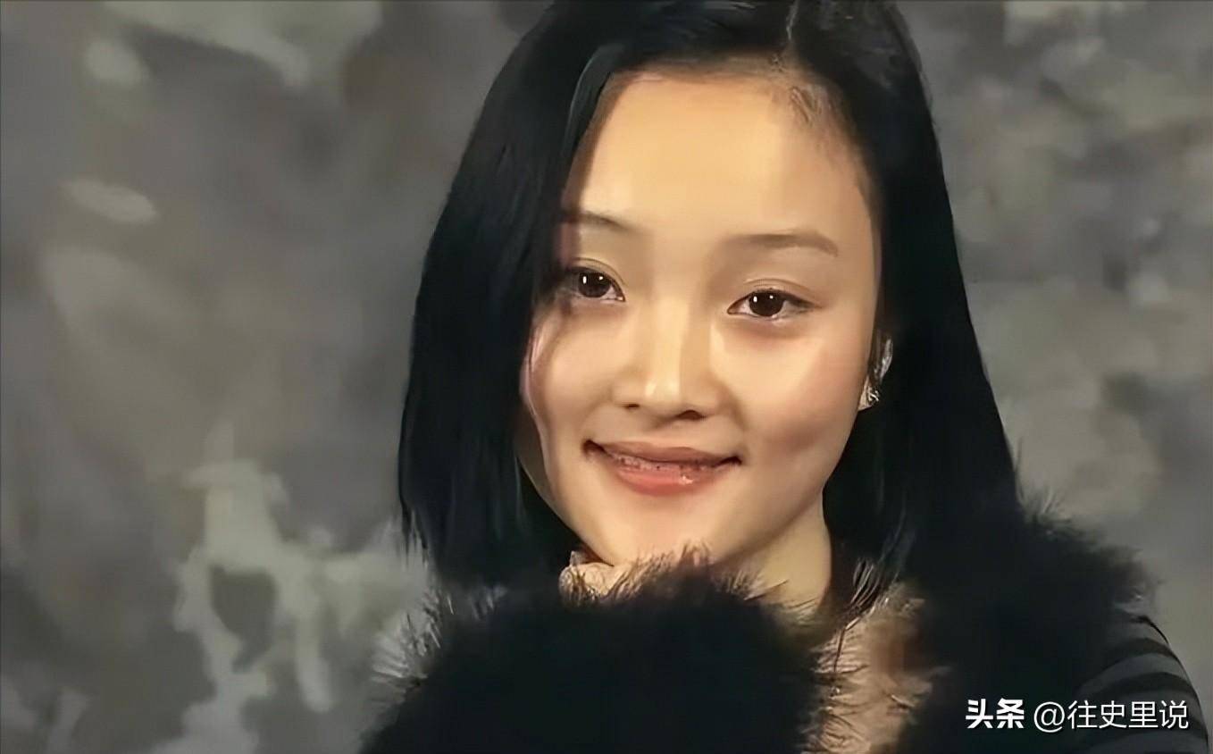 15岁拿下李晨,和韩庚街头亲热,婚后找真爱,从金马影后成为网红_李小璐