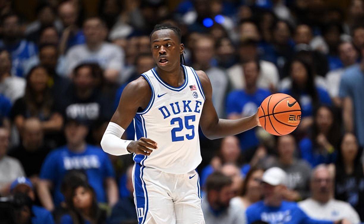 马克-米切尔(mark mitchell)球队:杜克大学(ncaa)出生年月:2003年9月