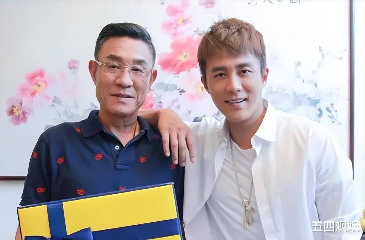 冯绍峰双眼无神,周涛状态良好_皱纹_杜淳_陆毅