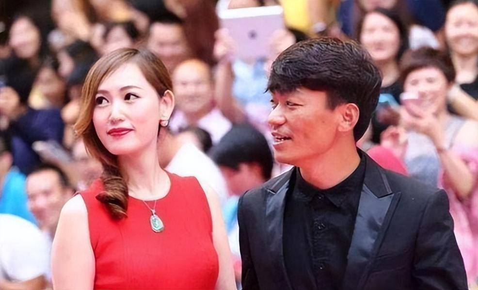 分手七年后,马蓉的遮羞布被儿子亲手撕掉 ,网友宝强找到了良人_宋哲