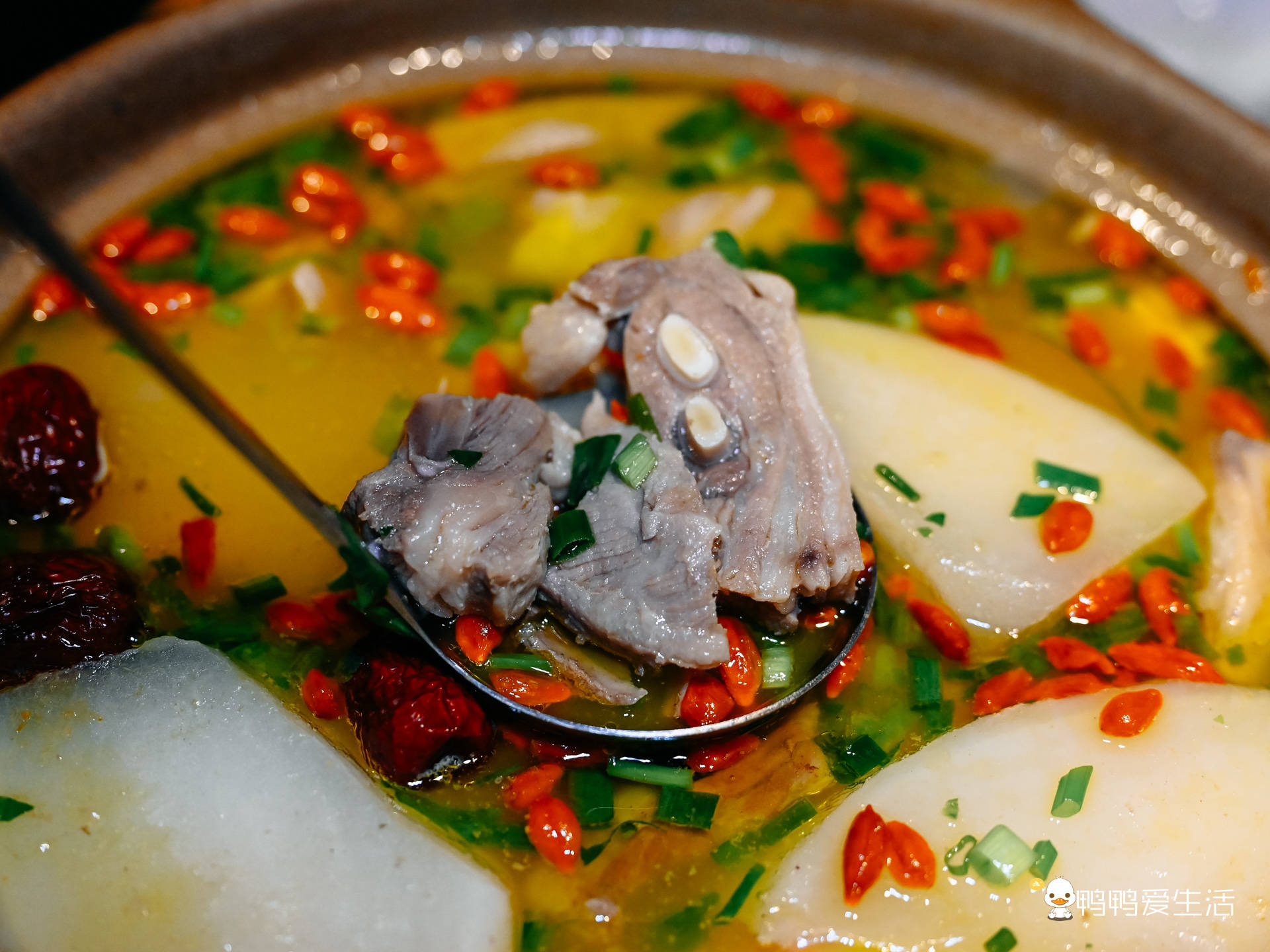 14年老店又上新:夏吃龙虾冬吃羊肉,夜宵来阿青龙虾喝羊汤吃羊肉 - 八闽大地