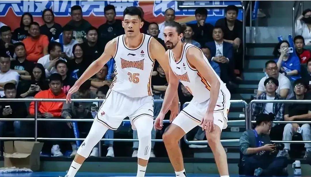 效率够稳定,但容易受到犯规困扰,焦泊乔把握关键机会能力不足,葛昭宝