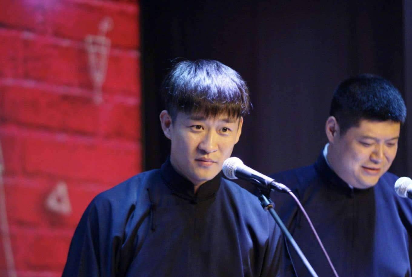 曹云金大闹郭德纲37岁生日宴,气愤诉苦:我在你这里吃不饱_李鹤东_哥哥