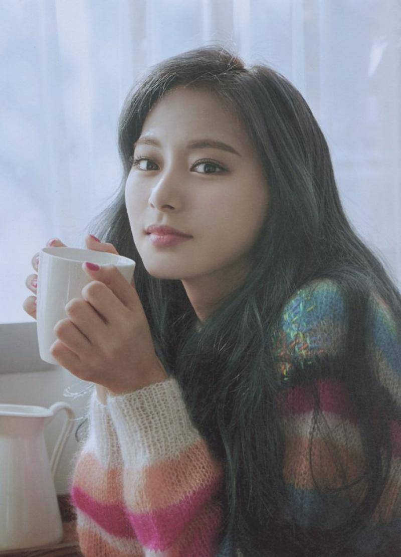 女神周子瑜再度释出「高清美照」,超甜微笑杀让全网友暴动_写真_男友