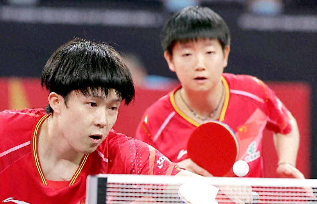 孙颖莎王楚钦很意外,日乒让肖战头大,刘国梁要换2人了_混双_状态_国乒