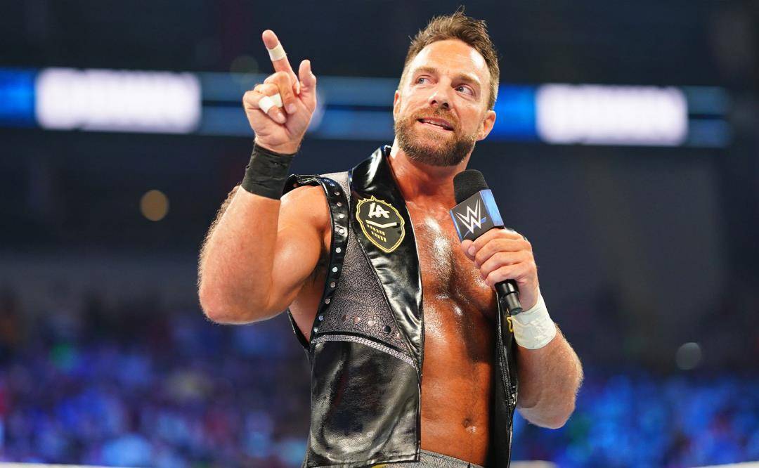 人气巨星不满wwe比赛计划,放话兰迪和cm朋克,挑战罗曼要排队!