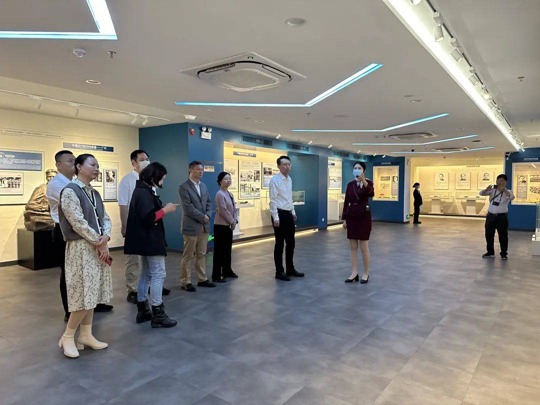 广东白云区委常委刘国华带队到广州华侨博物馆参观调研_历史_建设