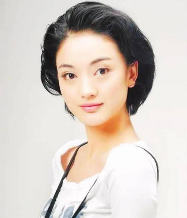 是同学,貌美如花从不炒作,丈夫位列全球亿万富豪榜_生活_朱洁_周杰并