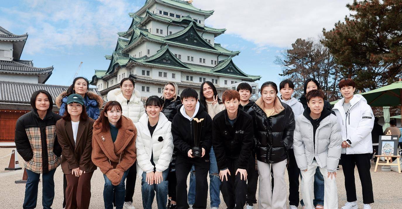 女乒最强16人齐聚国外!