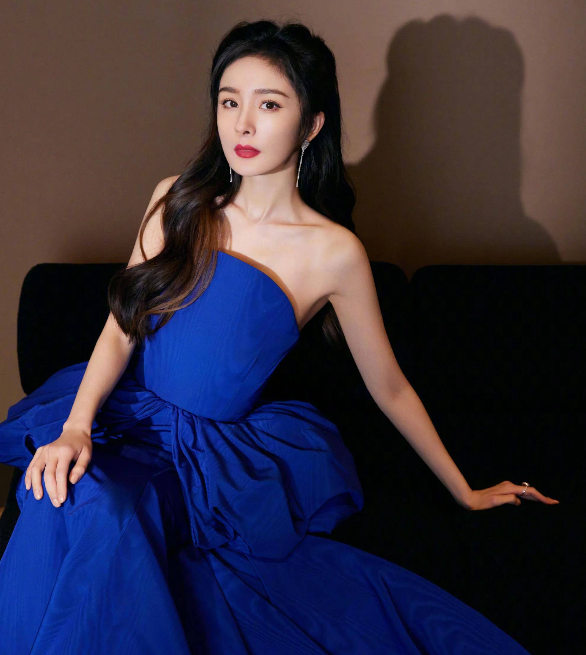 2023年百花迎春春晚女星造型,赵丽颖,杨幂,陈都灵三大女神助阵_王晓晨