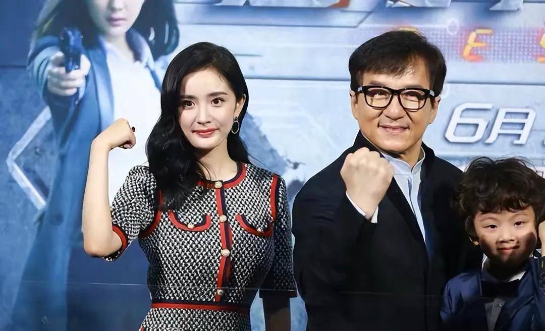 成龙杨幂最新合影曝光!