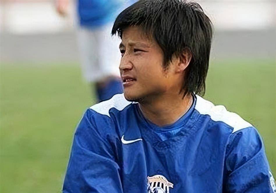 但是吴承瑛跟申思,祁红他们一样没有在申花终老退