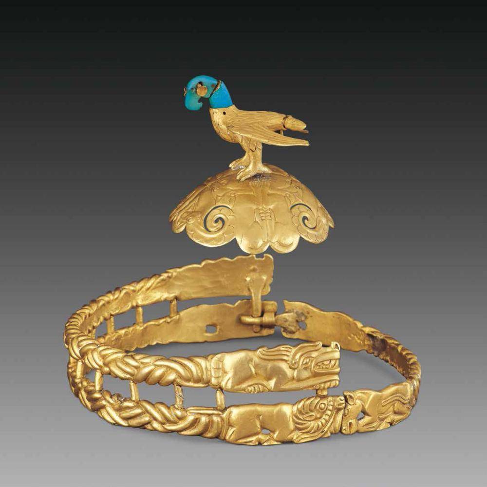 晓克:权力与财富的象征 —— 匈奴鹰形金冠饰