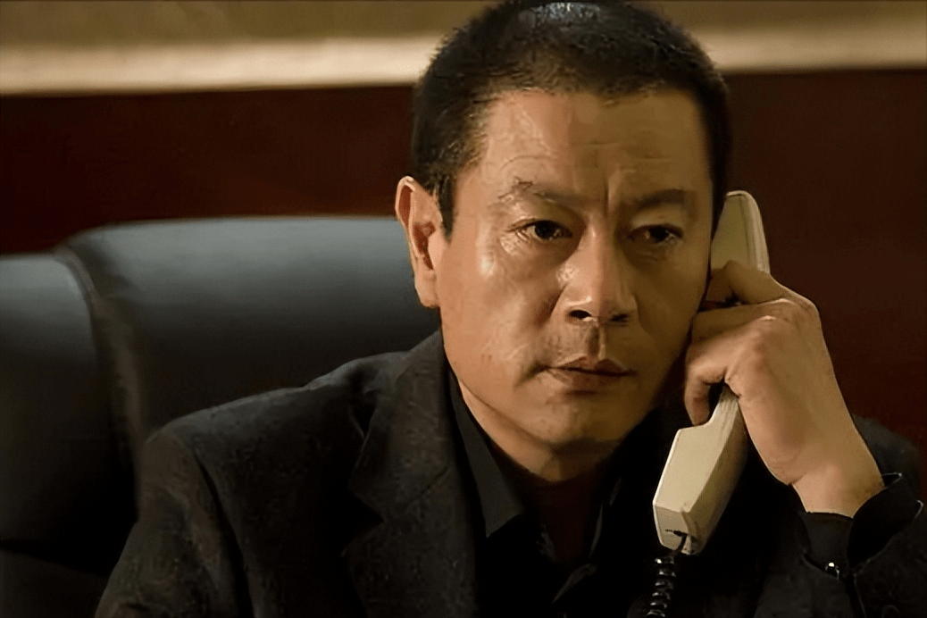 不少喜欢看剧的朋友们,一定看过《三叉戟》这部剧,也一定对剧中充满着