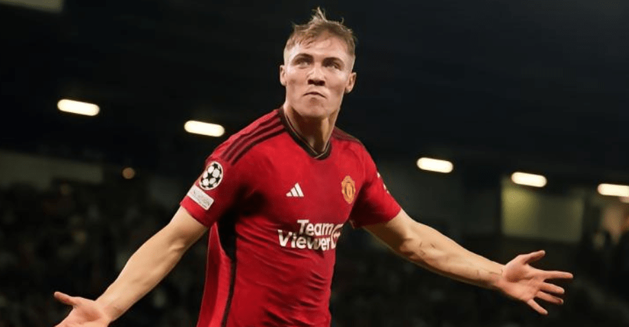 曼联7500前锋成小丑!