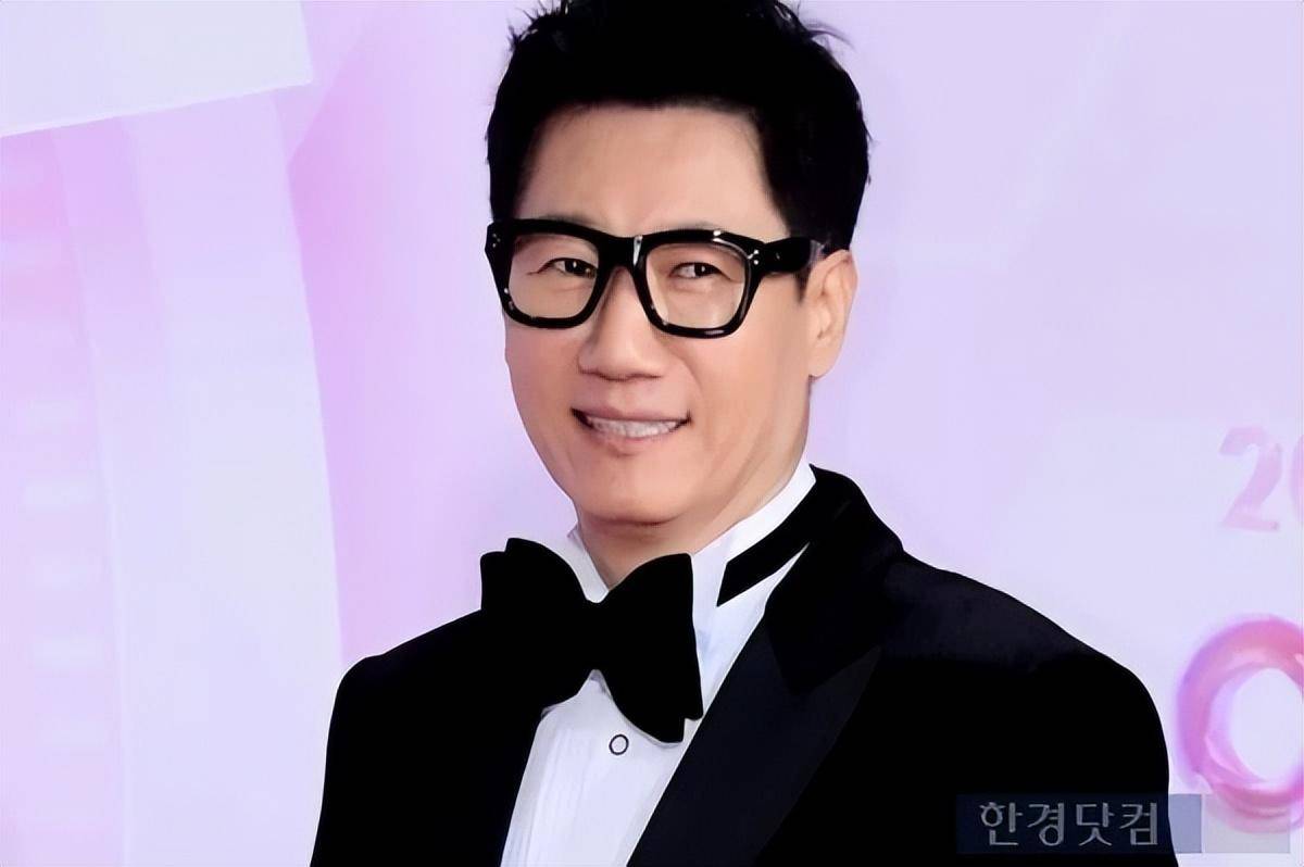 最近池石镇根据体检后需要治疗的意见,决定暂时从sbs《running man》