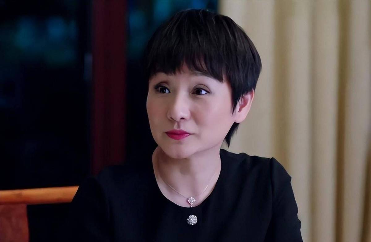 却被吹捧成老戏骨,这位54岁女演员,演啥都一个样_孔琳_妈妈_反派