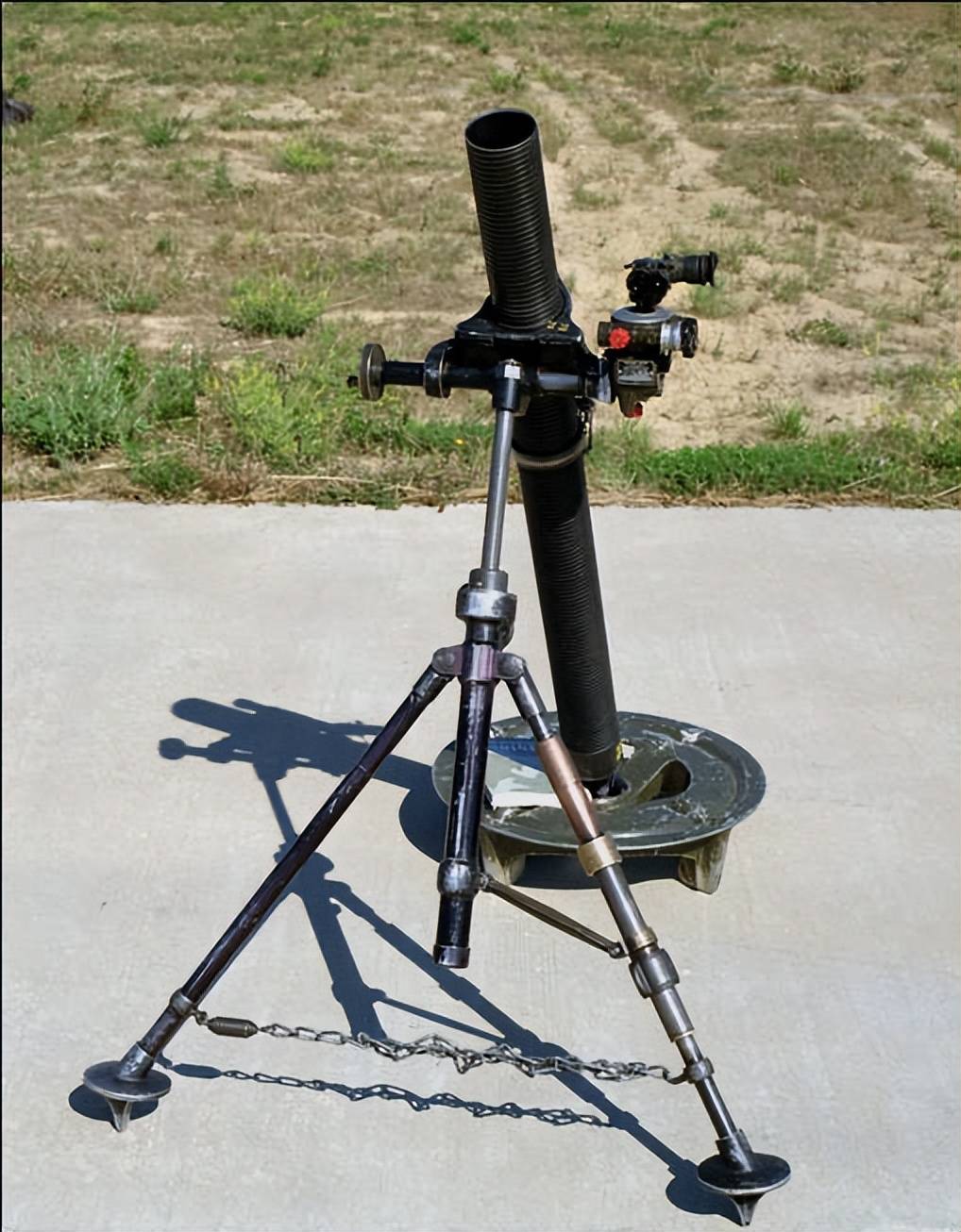 m29迫击炮是美国生产的81毫米迫击炮