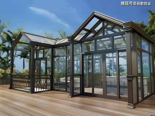 铝合金材质阳光房:优势与高价格的解析_成本高_生活空间_实用性