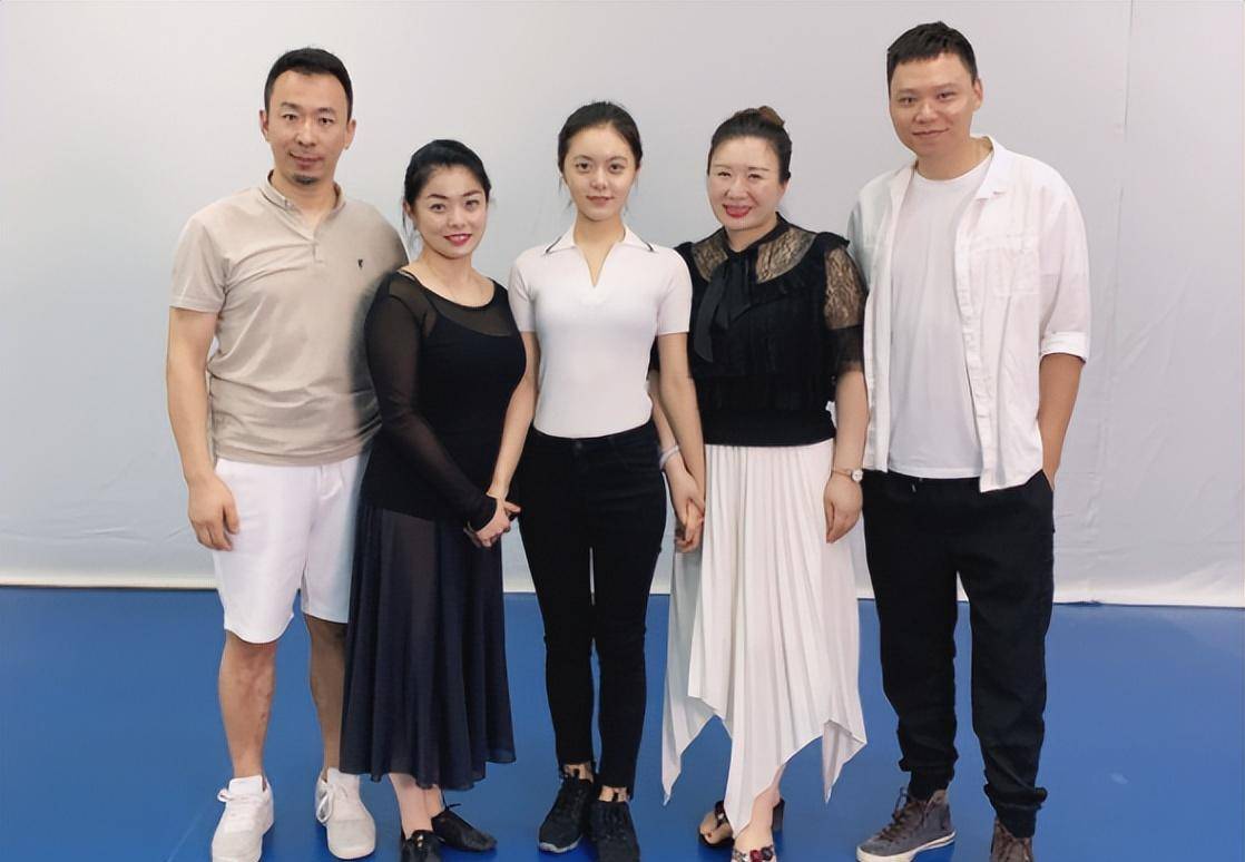 "赵今麦艺考照流出,素面朝天难掩惊艳,不愧是大女主_榜样_能力_成绩