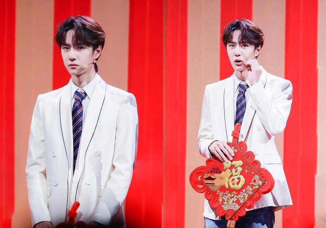 王一博生图都难掩帅气,银线西装配中分发型,儒雅帅气,超靓_黑色_男生