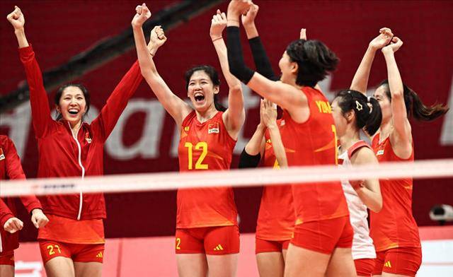 鲁津女排实现11连胜2023 年12 月9 日星期六中国女排超级联赛第11 轮