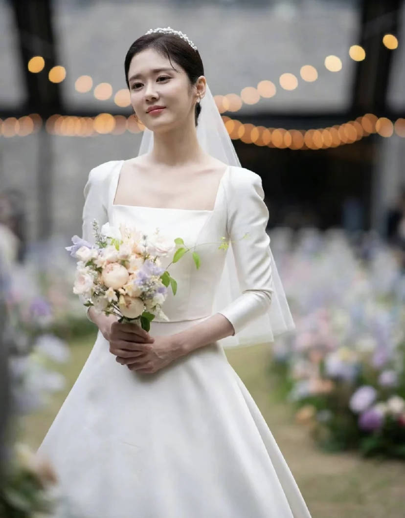 42岁张娜拉现身首谈婚姻生活,坦言很难见到老公,拍戏结束就想回家