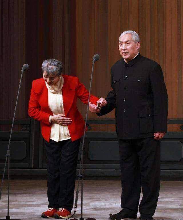 钱浩梁风光时她低调,落寞时不离不弃_先生_刘长瑜_同时代