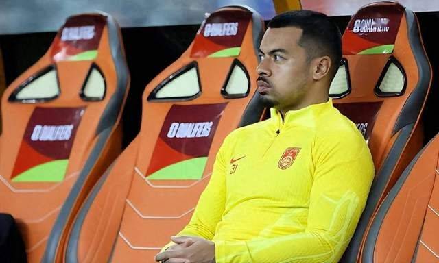 归化国脚被罚,武磊回应中国男足更衣室内讧,扬科维奇重拳出击_李可