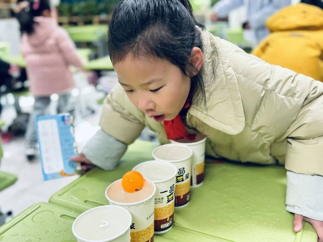 泰州实验学校开展第七届校园游戏节活动_挑战_乒乓_孩子