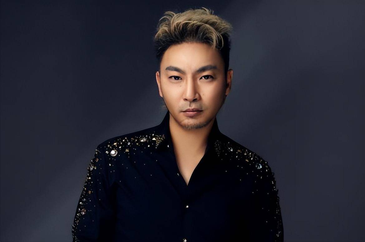 却被伴舞砍伤缝130针,毁容后沦落去卖马桶_陈少华_刘梦琪_弟弟