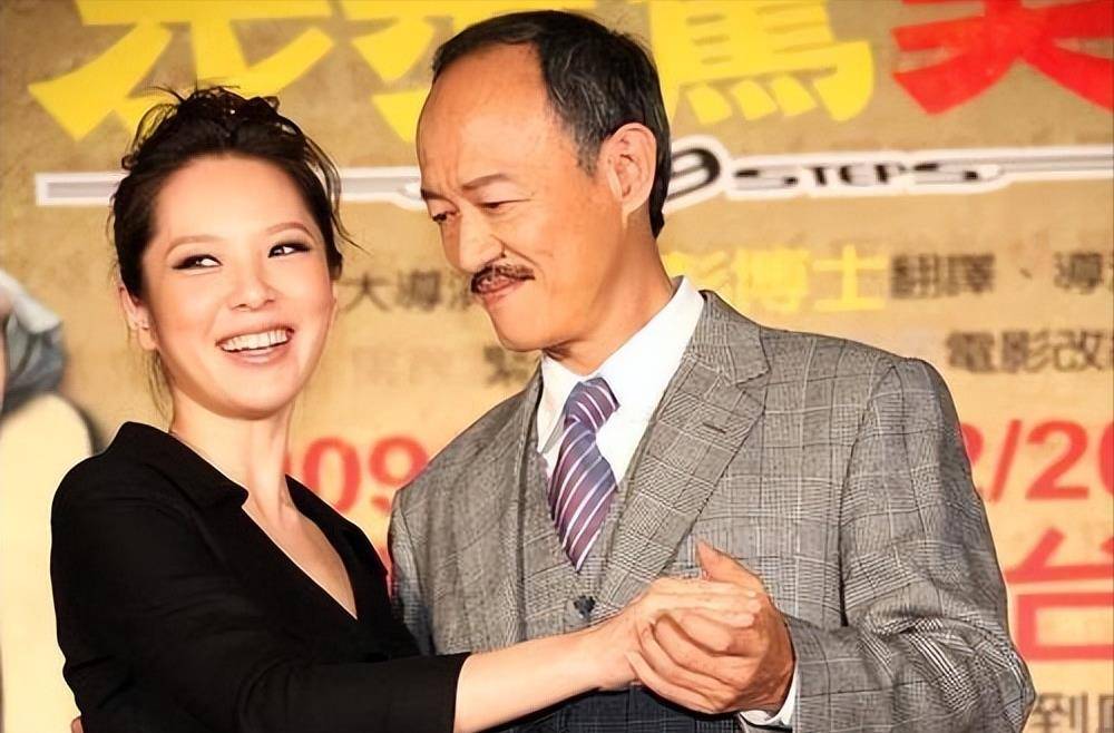 老戏骨金士杰:女友自尽发誓不婚,后娶小25岁娇妻,60岁再当父亲_生活