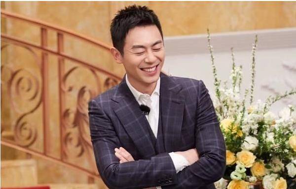 考虑粉丝的安全问题停止录制,节目组的决定真伟大_杨迪_郑恺_椅子